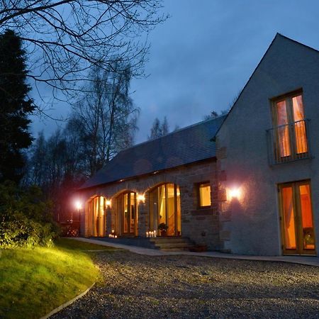 Tigh Na Bruaich Bed & Breakfast Kingussie Exterior photo